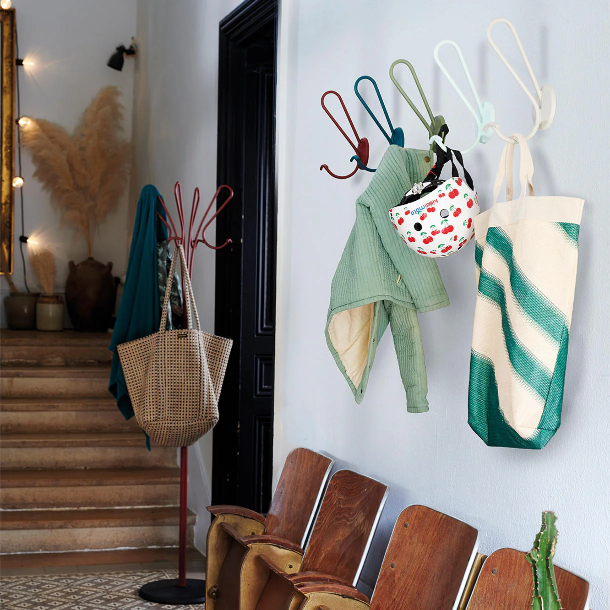 Acrobate Peg Coat Hook - Image 3