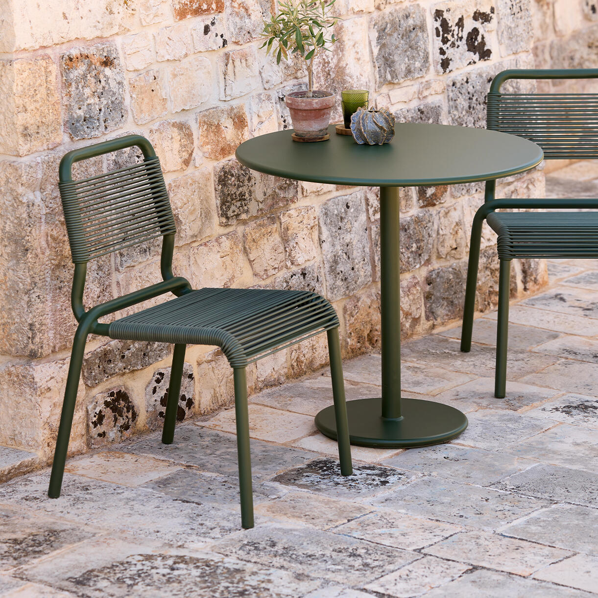Al Dente Stackable Chair - Image 3