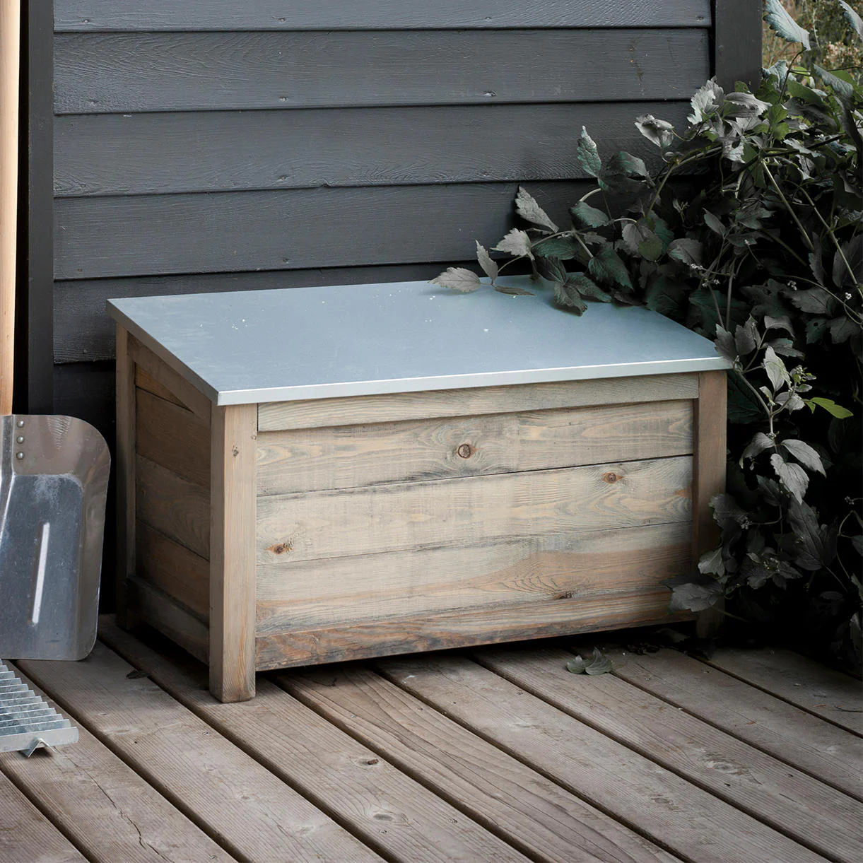 Aldsworth Outdoor Storage Box - Image 2