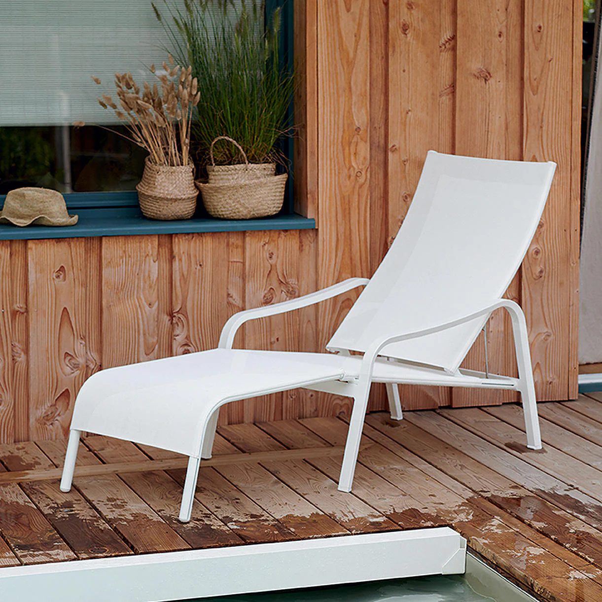 Alize Deckchair and Footrest