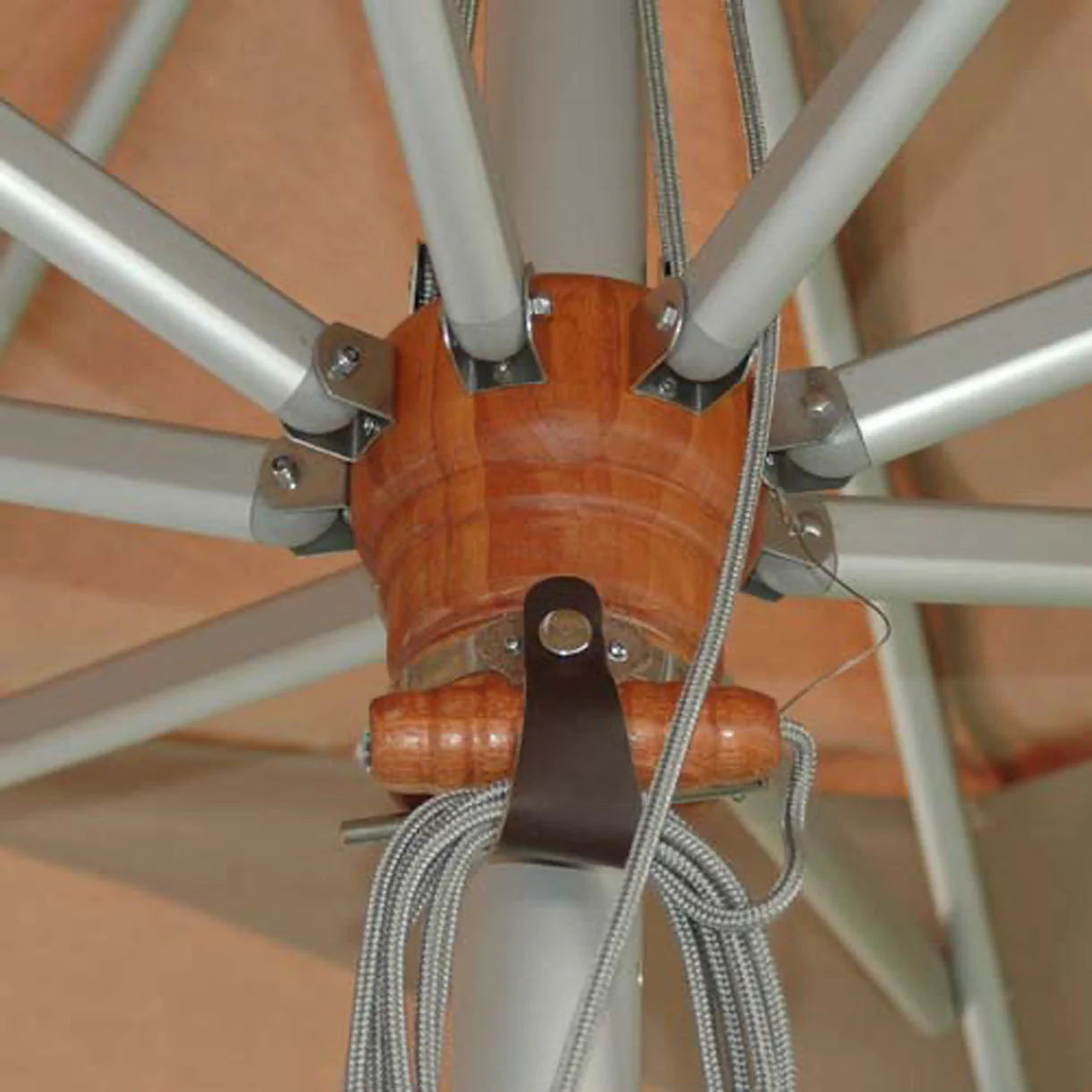 Aluzone 2.8m Square Parasols - Image 3