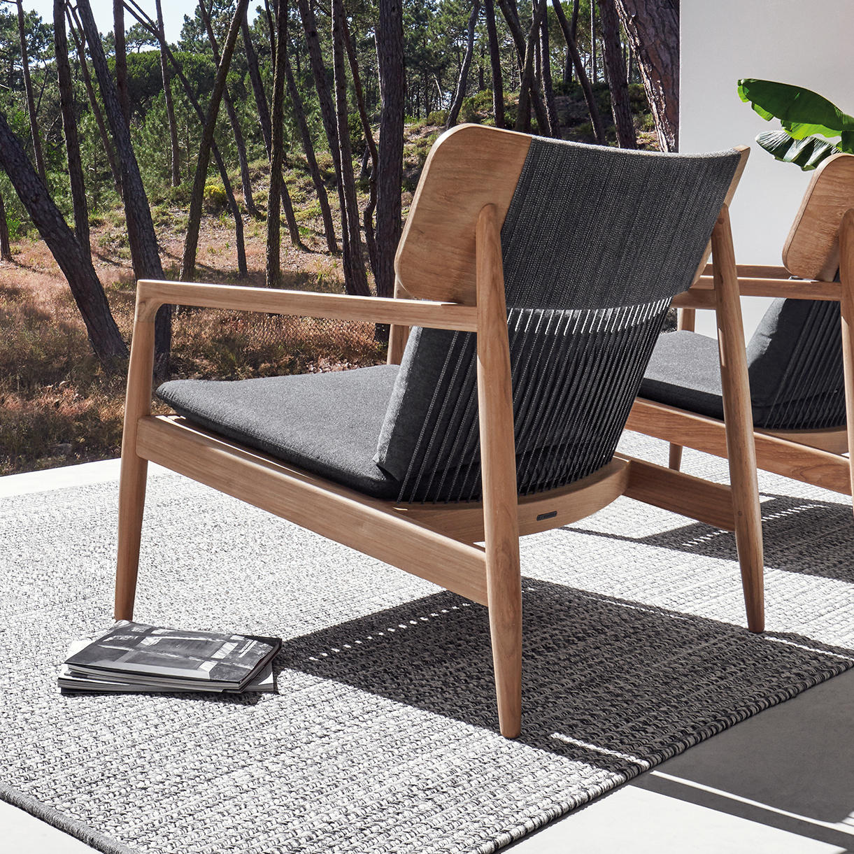 Archi Lounge Chair