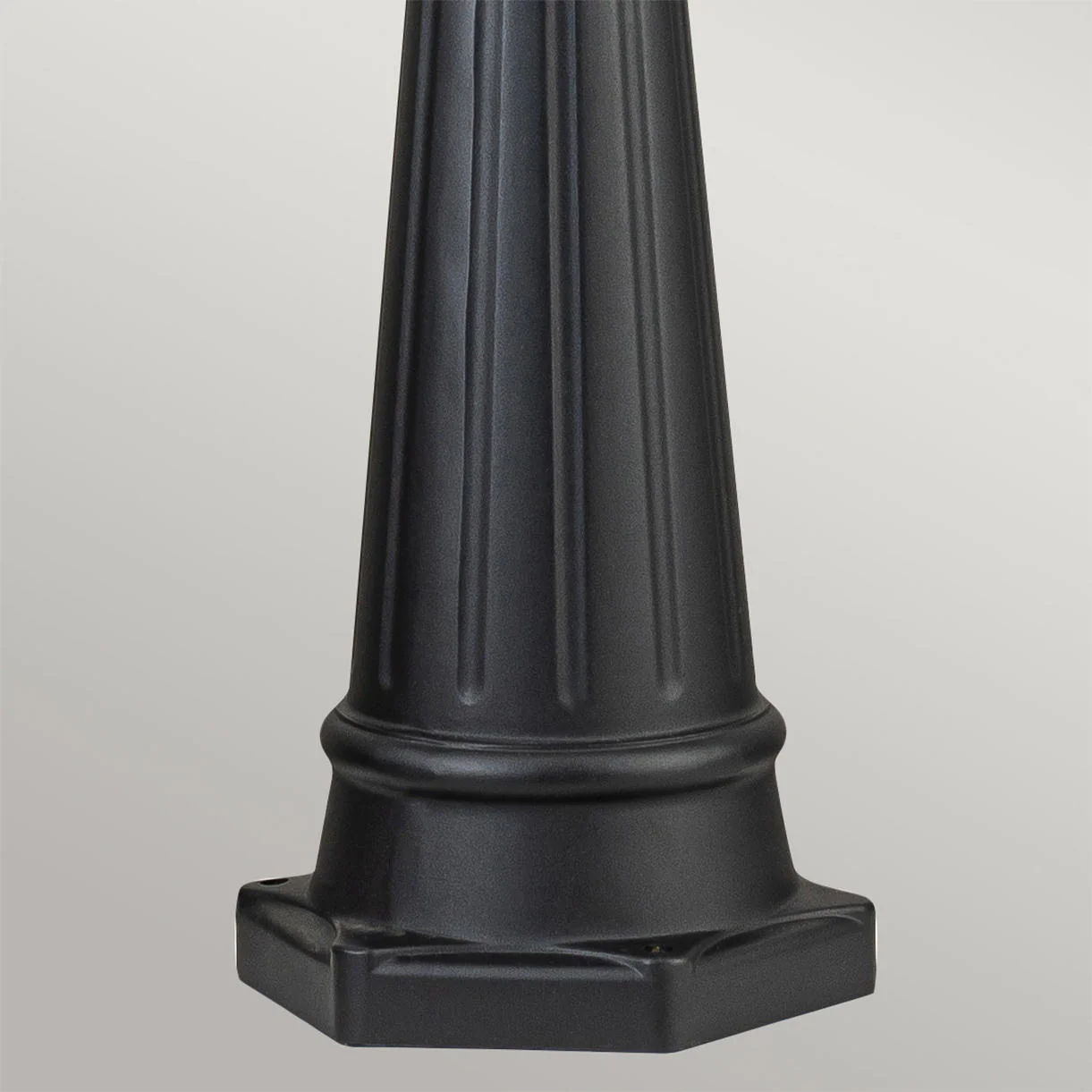 Bayview Outdoor Lamp Post - Image 3
