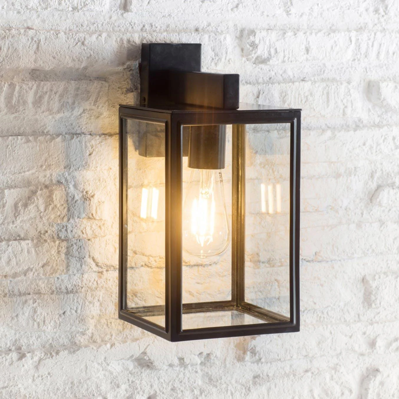 Belgrave Outdoor Carriage Lanterns