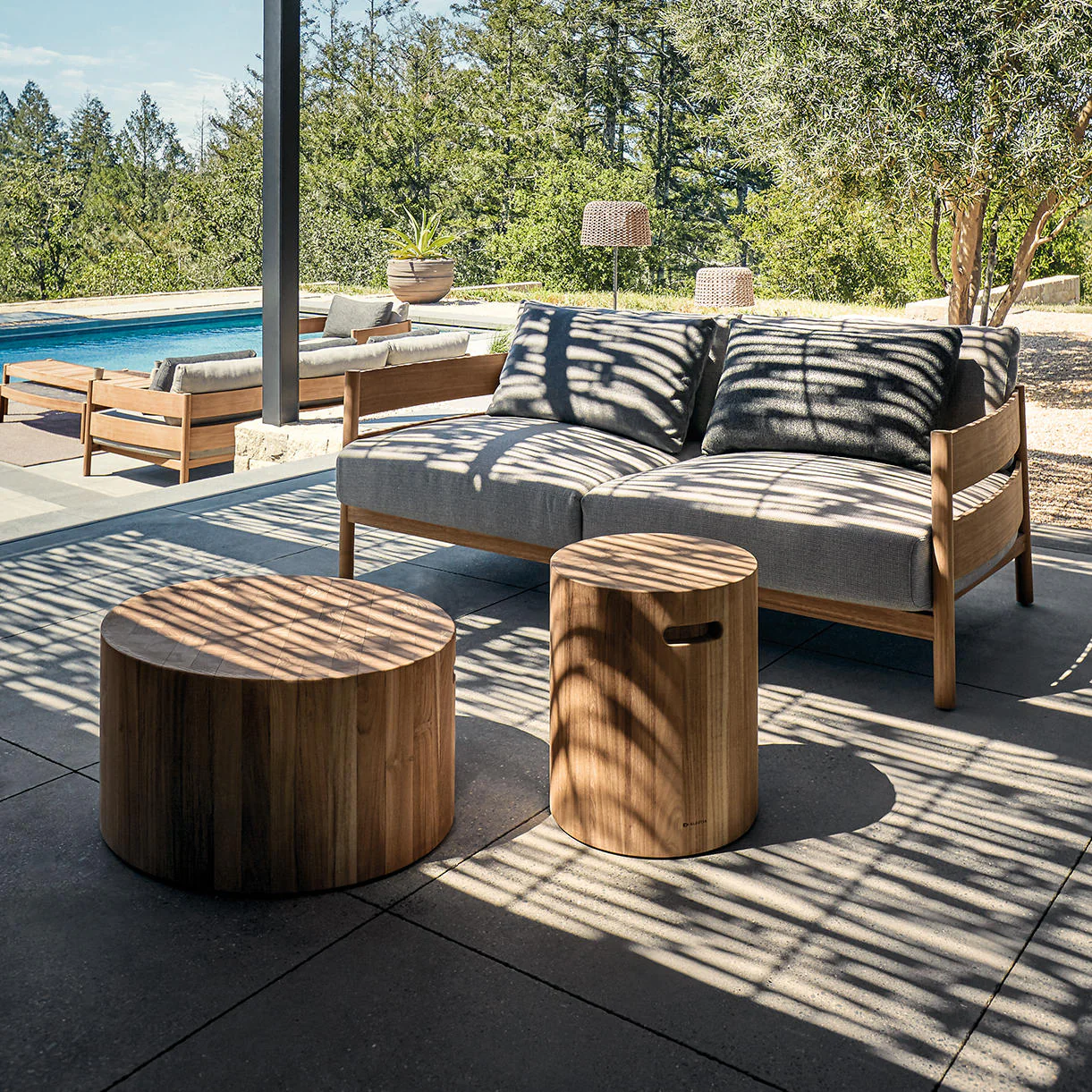 Block Round Coffee Table