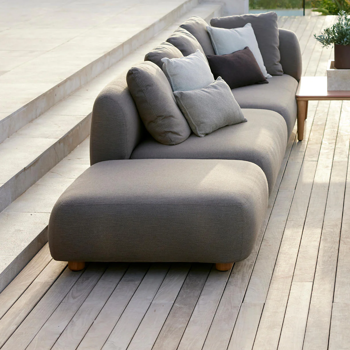 Capture Footstool - Image 4