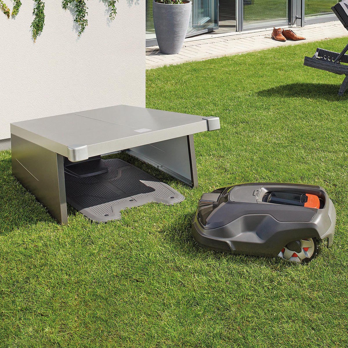 Charly Robotic Lawn Mower Garage