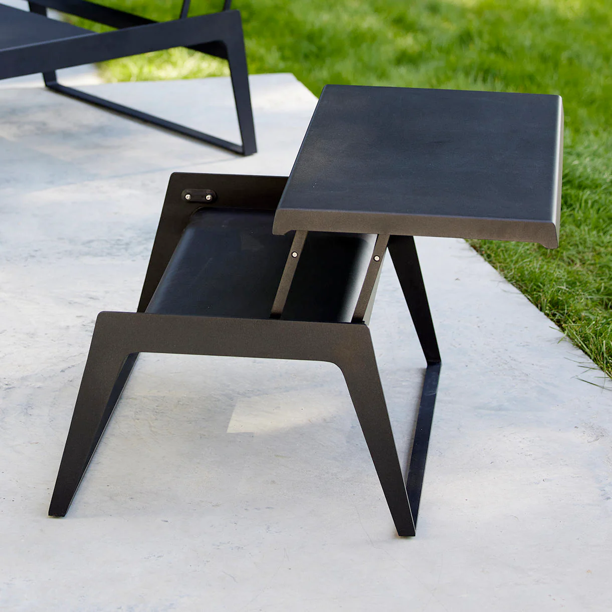 Chill-Out Small Coffee Table - Image 3