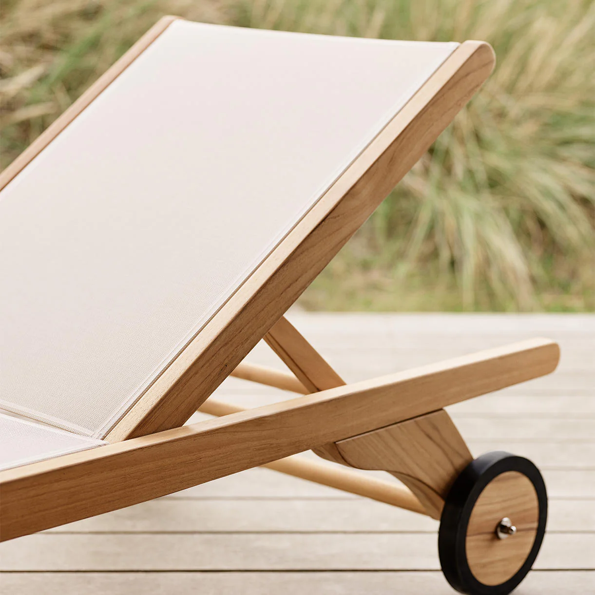 Columbus Sun Bed - Image 5