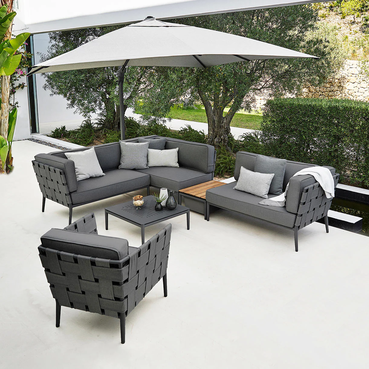 Conic Air Touch Lounge Chair - Image 4