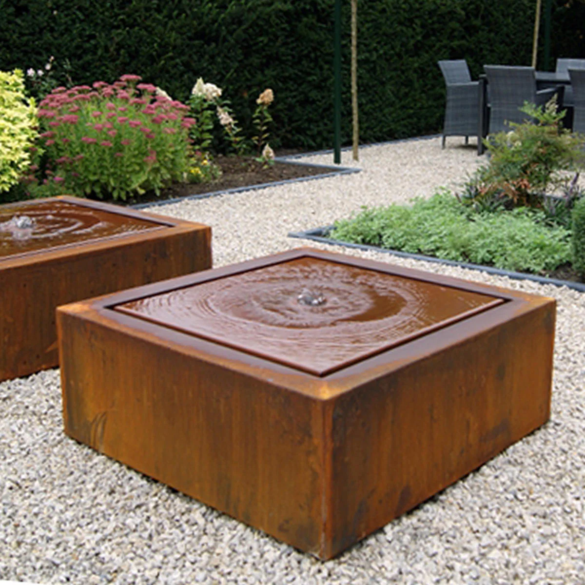 Corten Square Water Feature with Fountain - Image 3