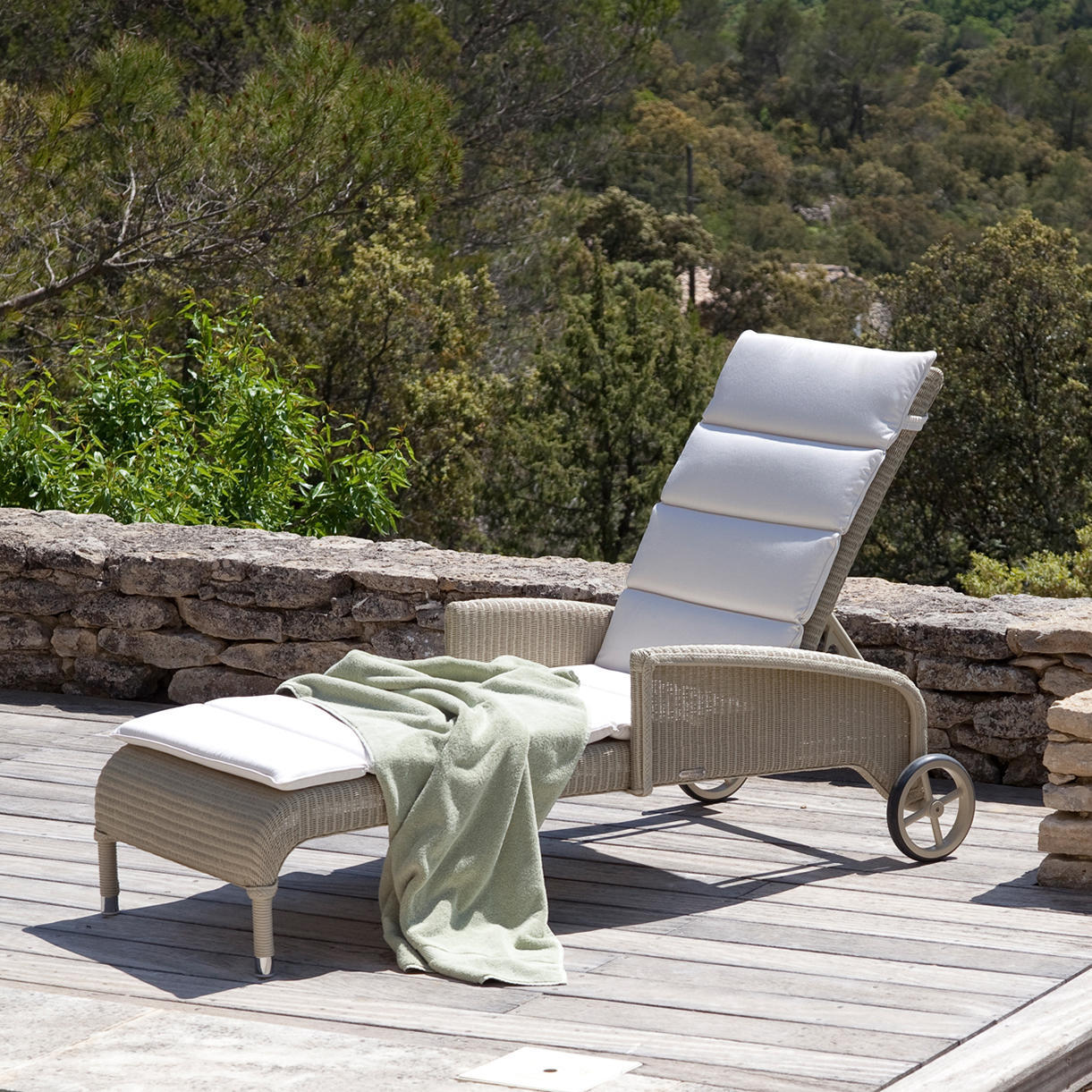 Dovile Sunlounger - Image 2