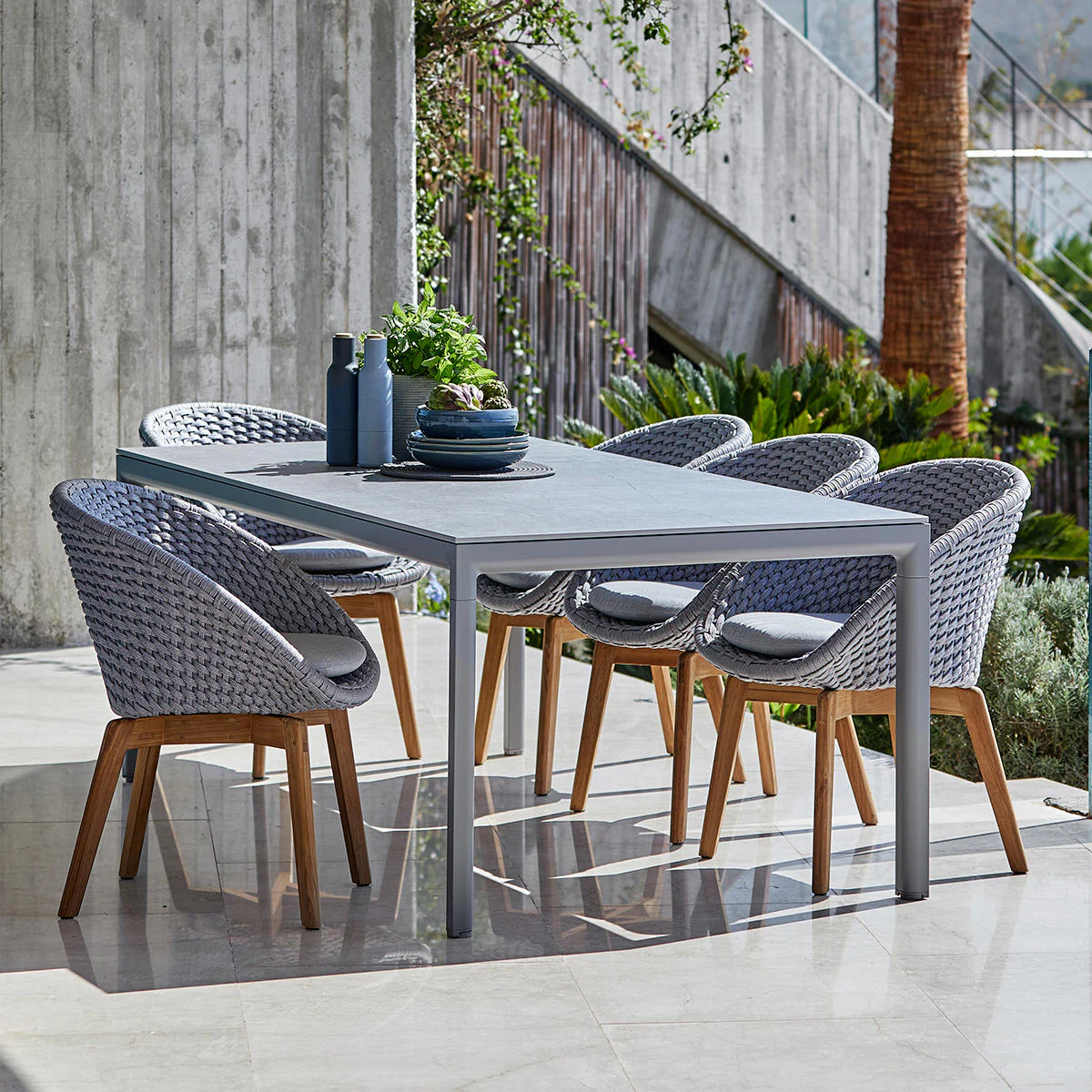 Drop 200x100cm Dining Table