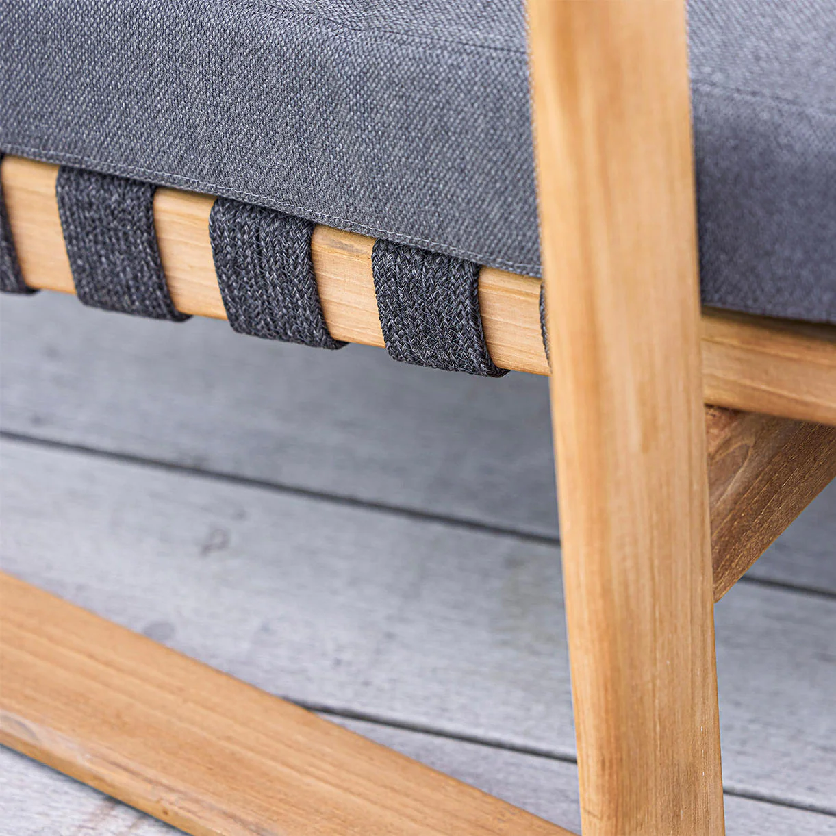 Endless Soft High Back Lounge Chair - Image 4