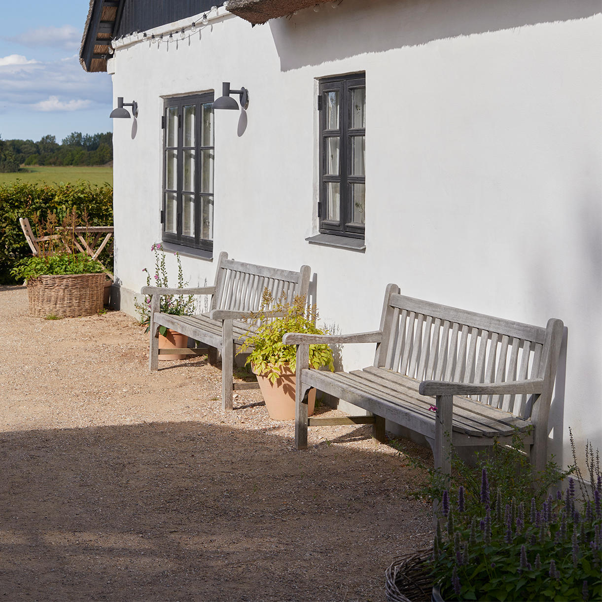 England Benches - Image 4