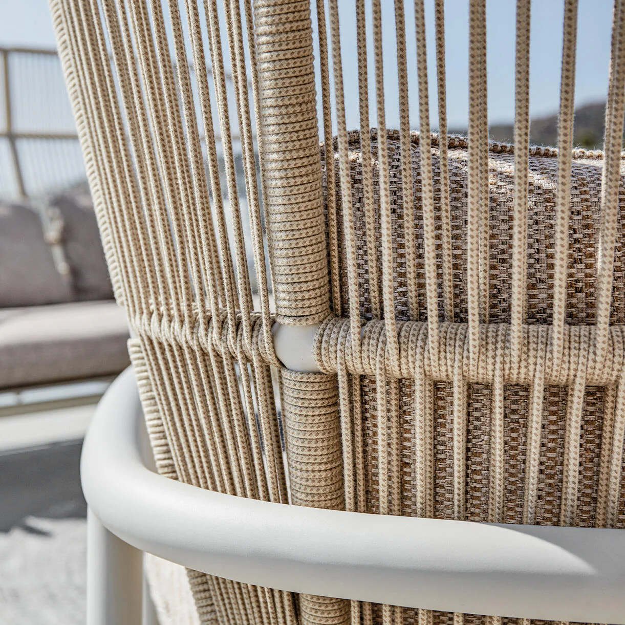 Fern Aluminium High Back Lounge Chair - Image 3