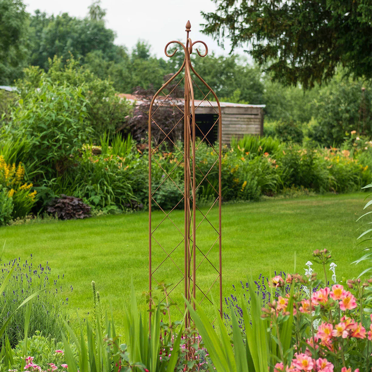 Pair of Folding 3 Panel Trellis - Image 2