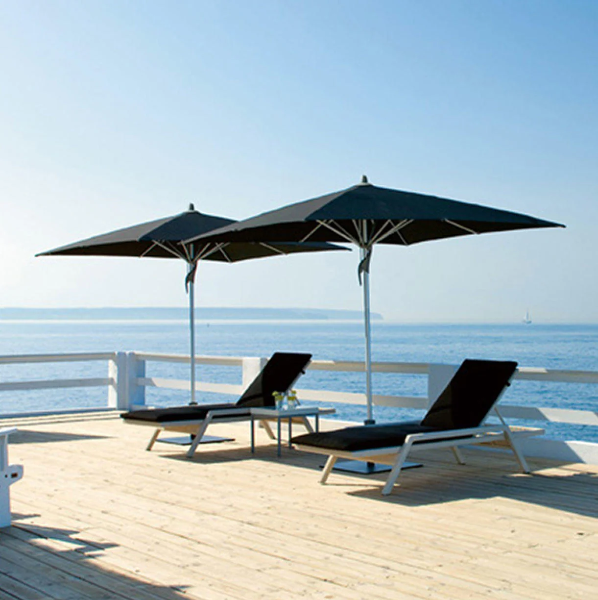 Fortino Square Centre Pole Parasols - Image 3