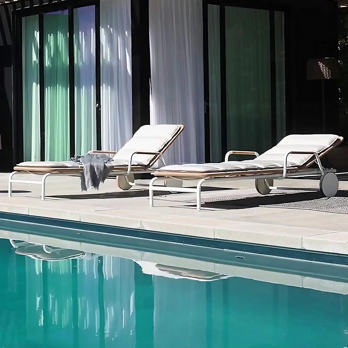 Fresco Lounger - Image 2