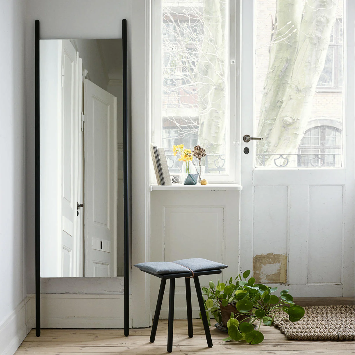 Georg Hall Mirror - Image 2