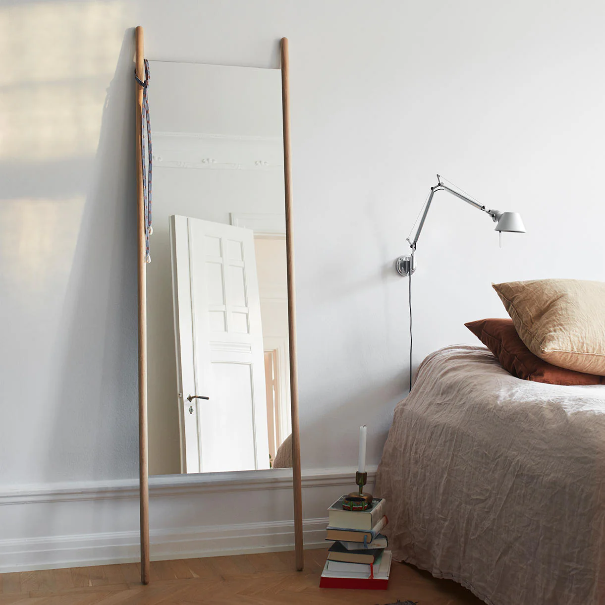 Georg Hall Mirror - Image 5
