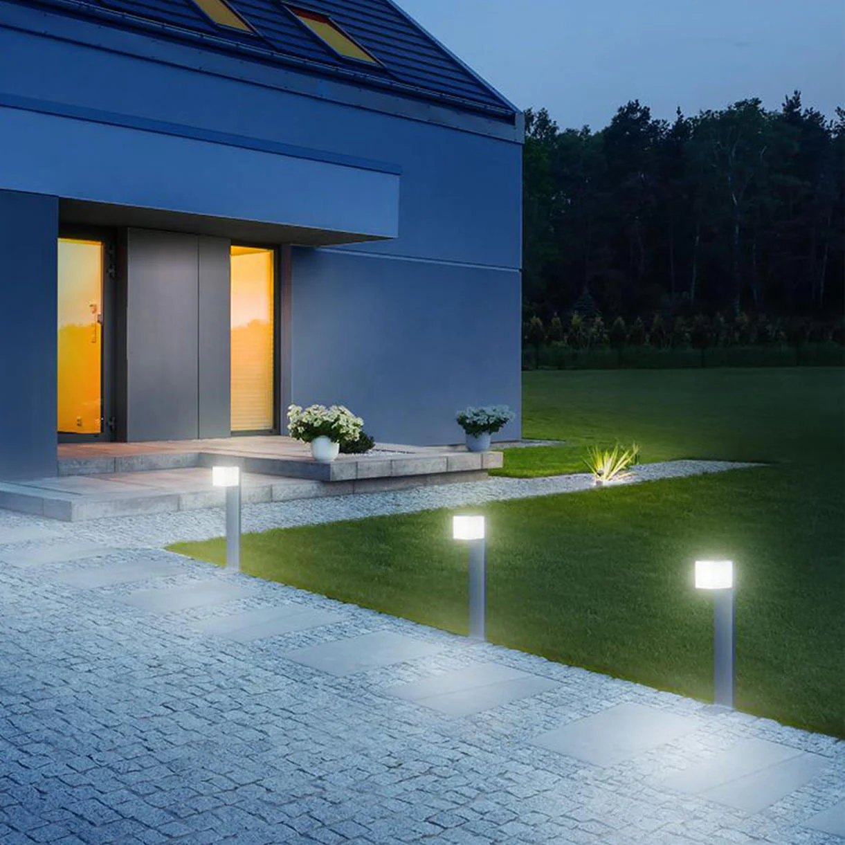 GL80 iHF LED Garden Path Light