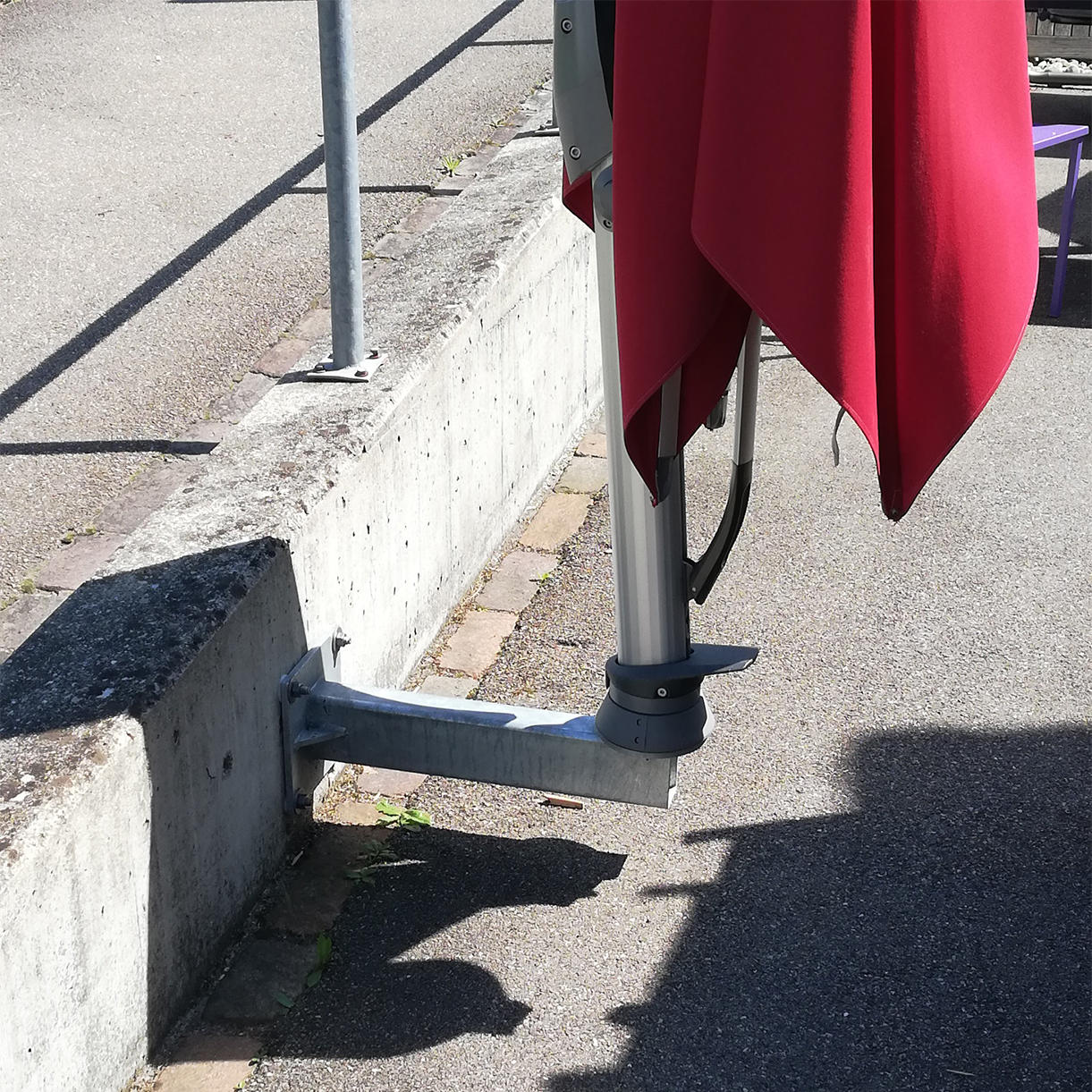 Glatz Parasol Wall Mounted Fixings - Image 3