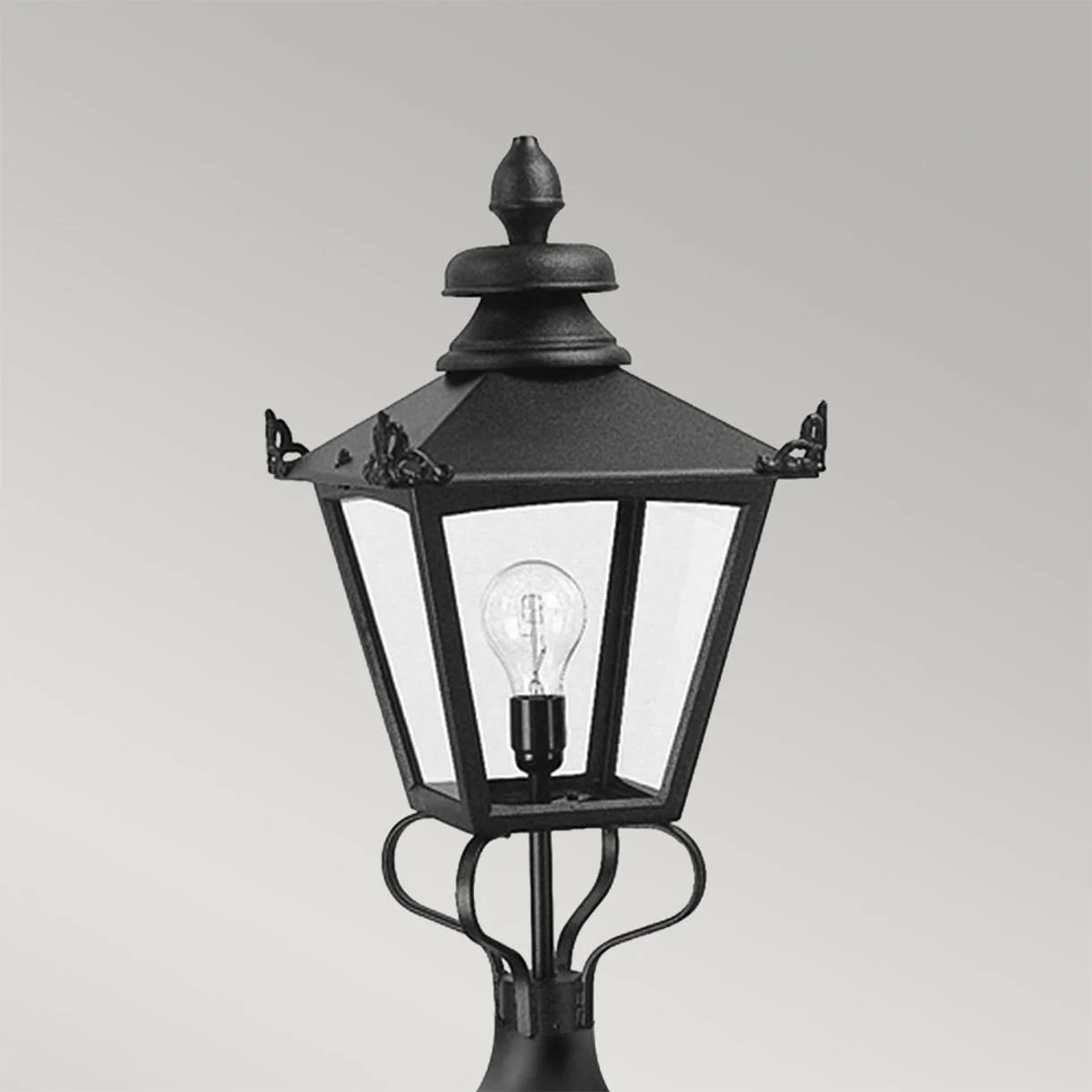 Grampian Outdoor Pedestal Lantern - Image 2