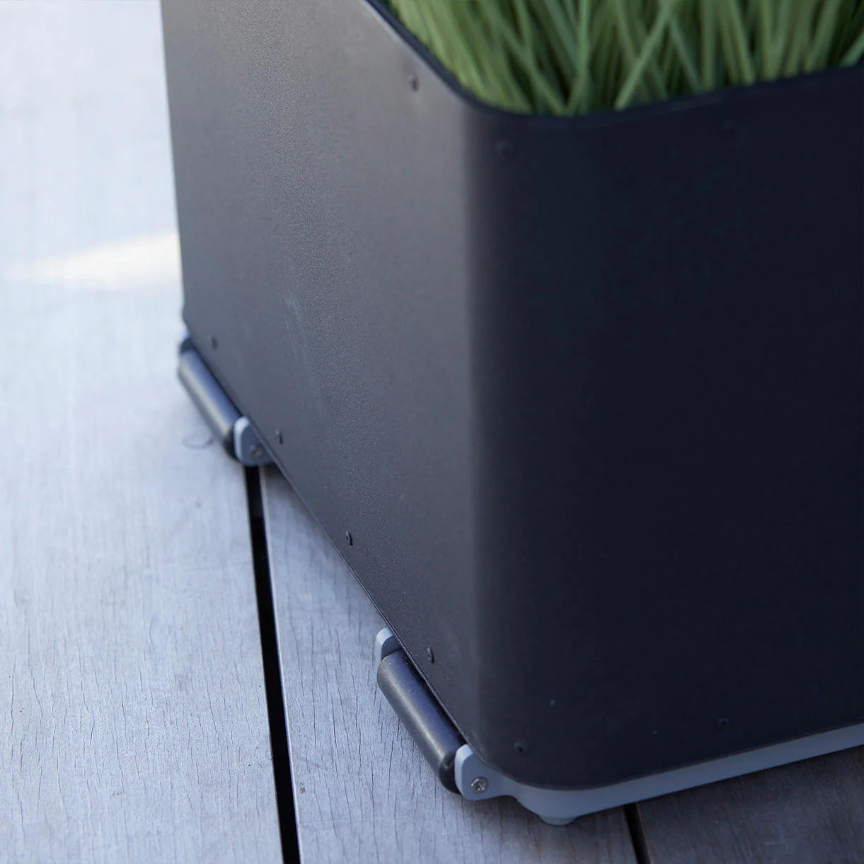 Grow Parasol Base Planter - Image 3