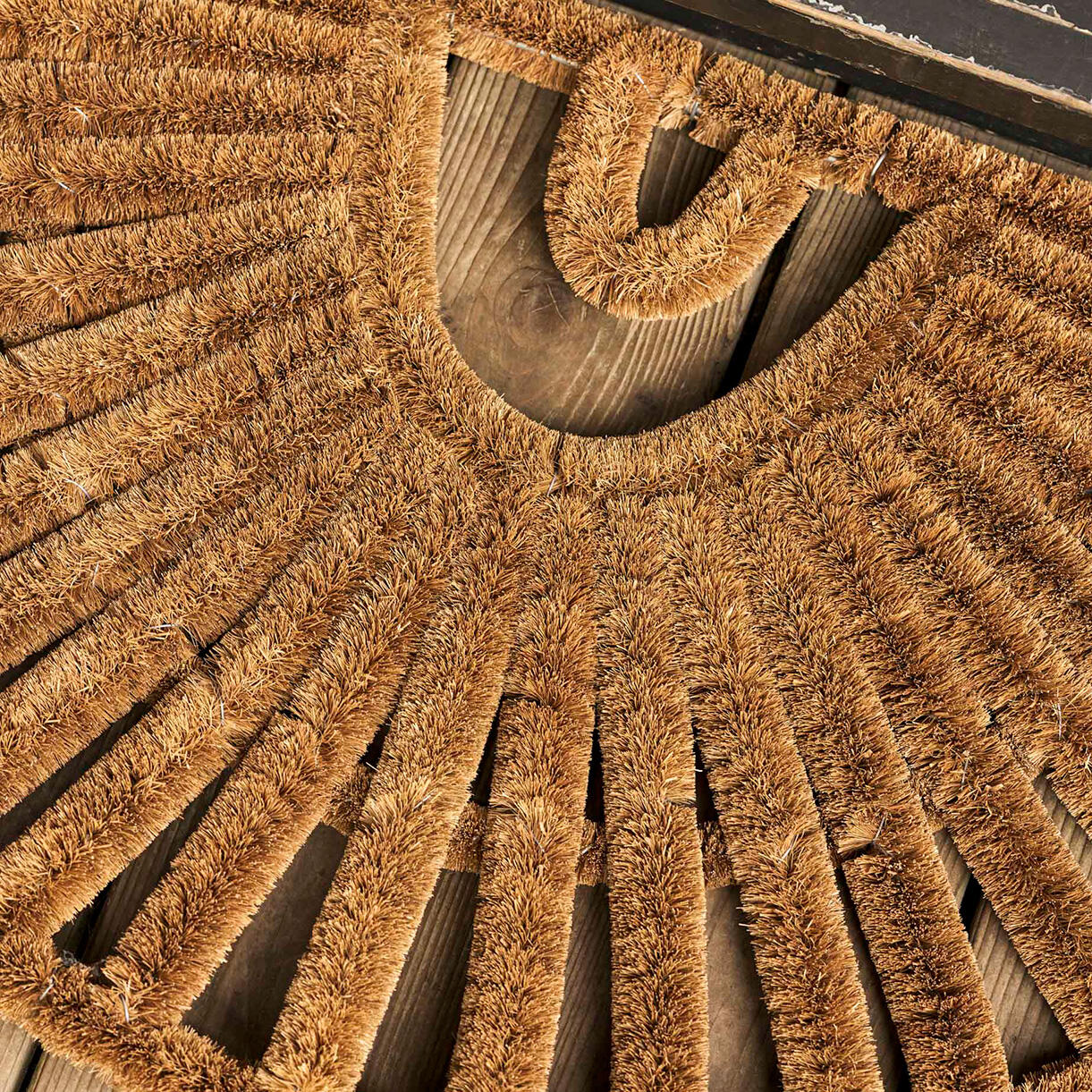Half Moon Wire Scraper Doormat