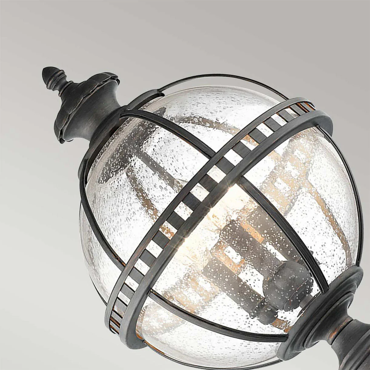 Halleron Pedestal Lantern - Image 2