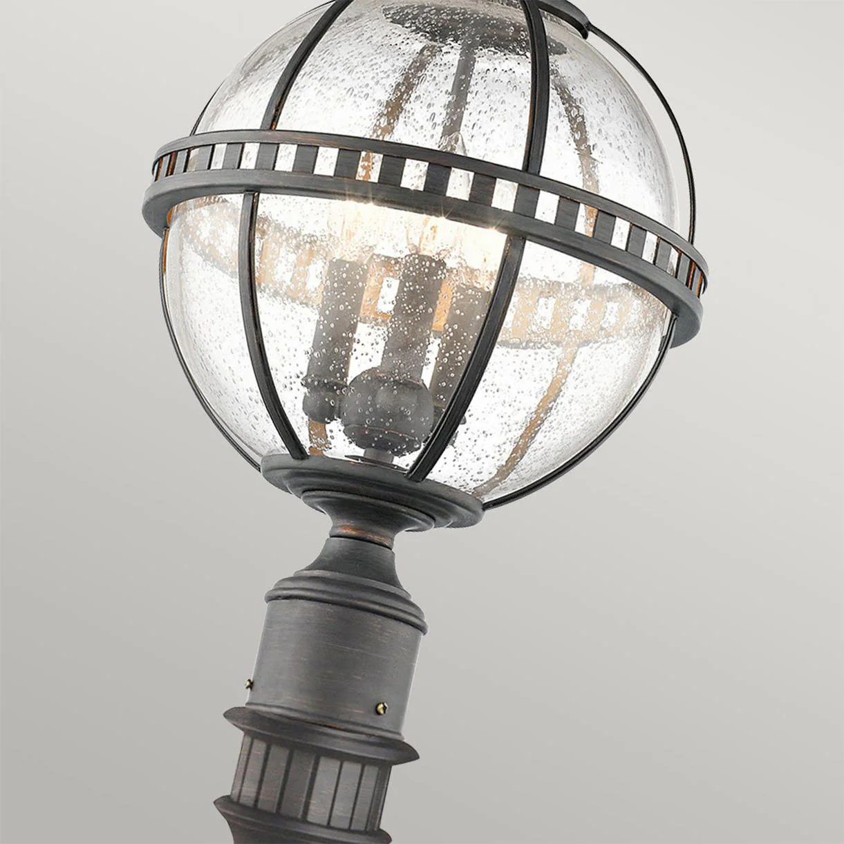 Halleron Pedestal Lantern - Image 3