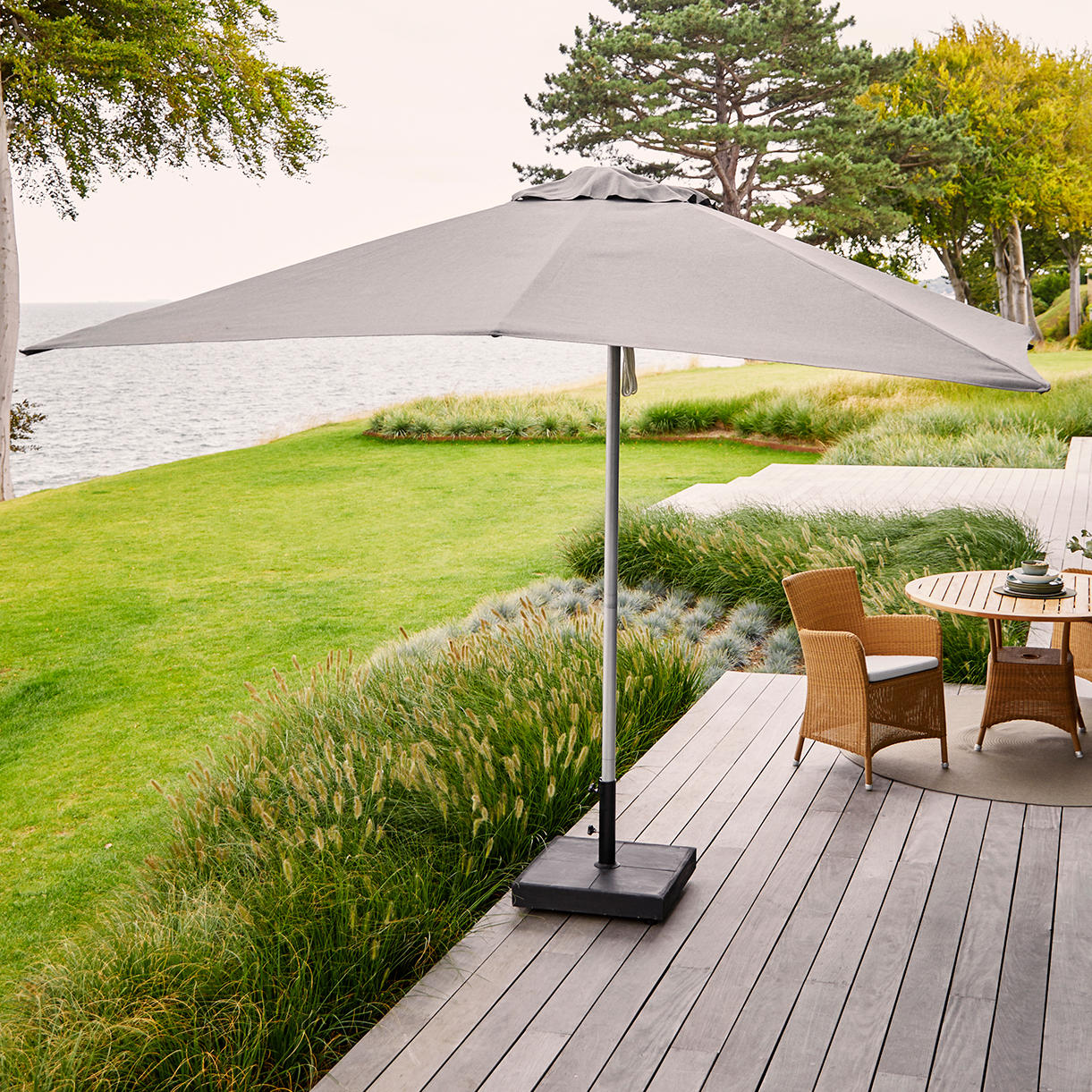 Harbour Square Parasol