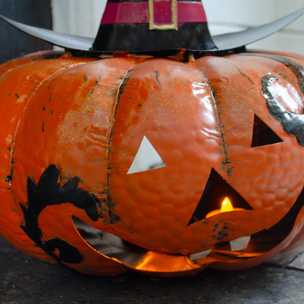 Jack-O-Lantern Goofy Doorstep Decoration - Image 2