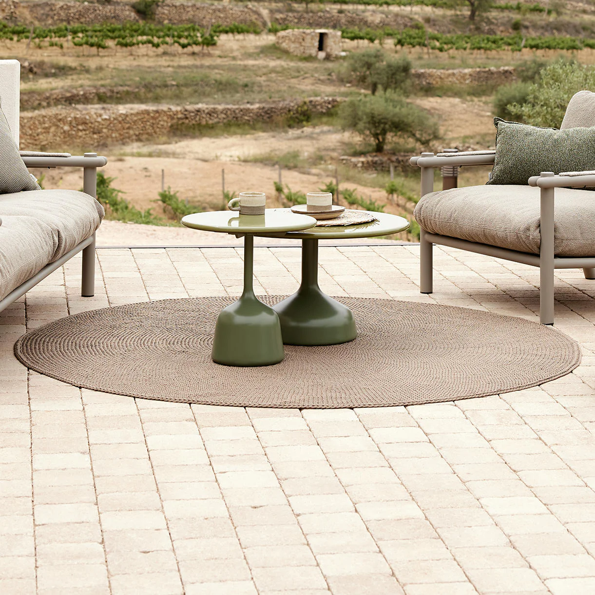 Knit Round Outdoor Rug - Image 2