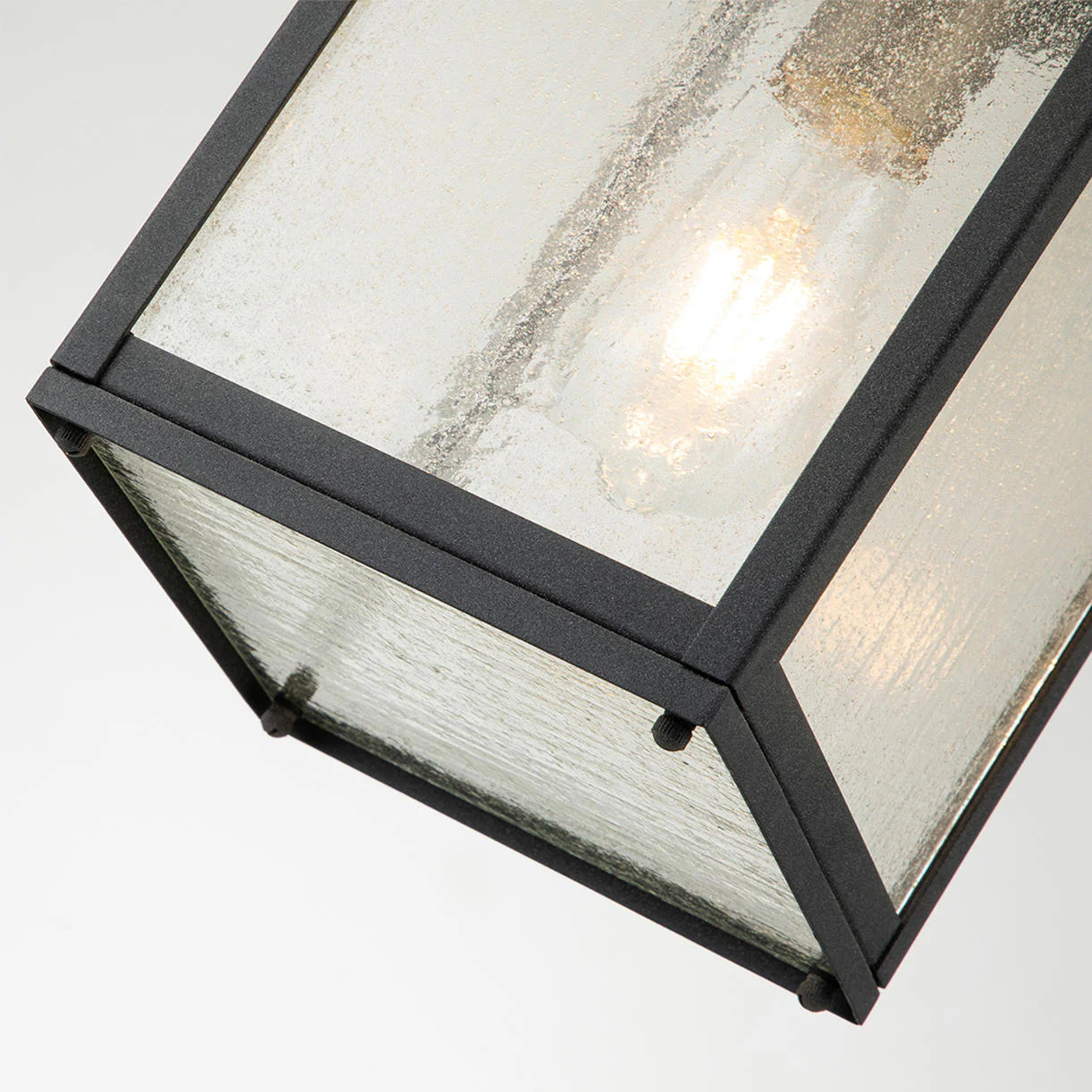 Lahden Outdoor Hanging Chain Lantern - Image 3