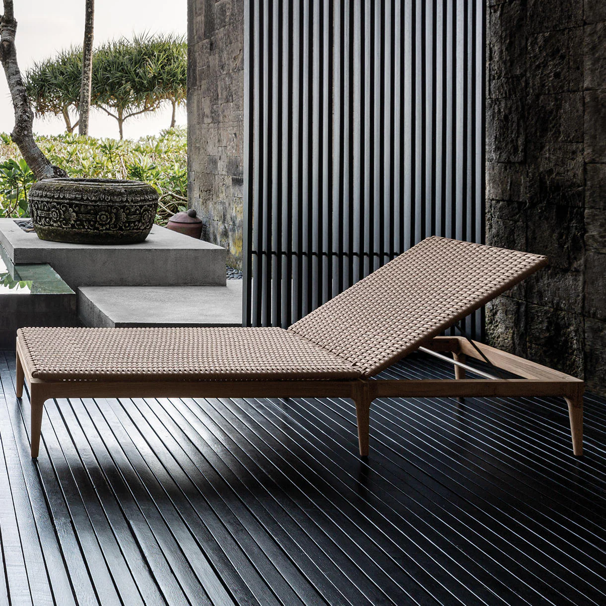 Lima Sunlounger