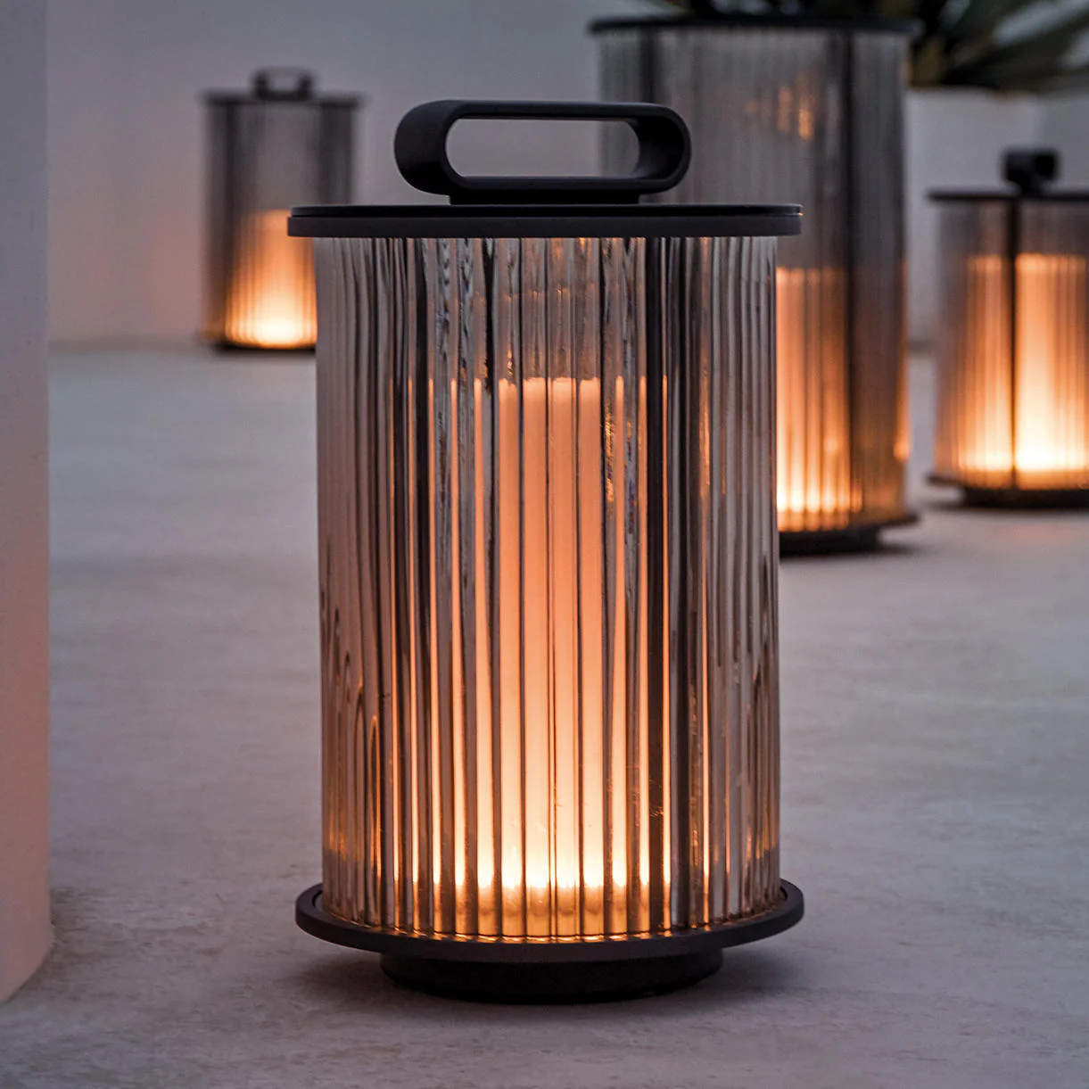 Solar Line Glass Lantern