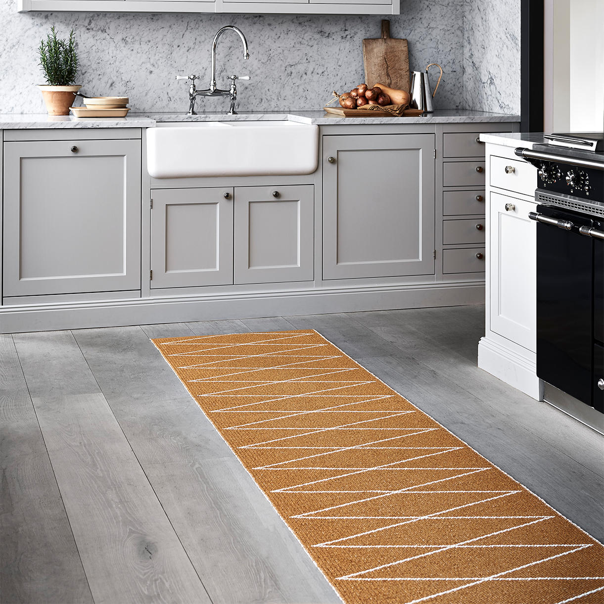 Max Outdoor Long Runner - Image 3
