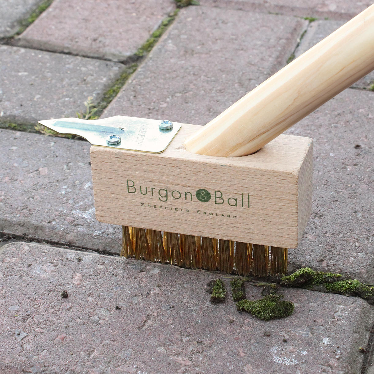 Miracle Block Paving Brush and Weeder - Image 3