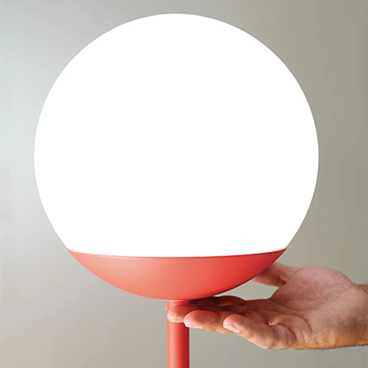 Mooon! 63cm Tall Lamp - Image 4