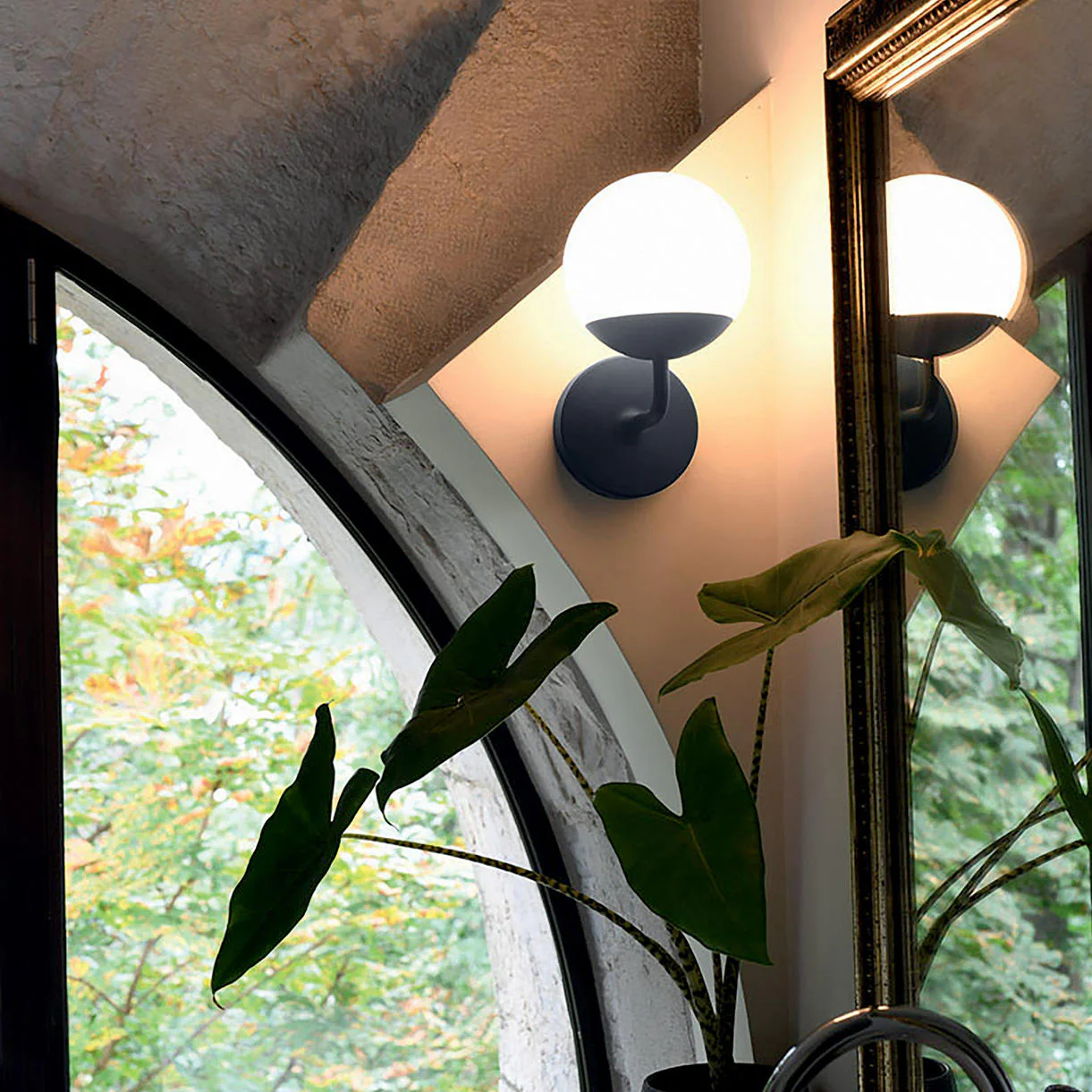 Mooon! Wall Light - Image 2