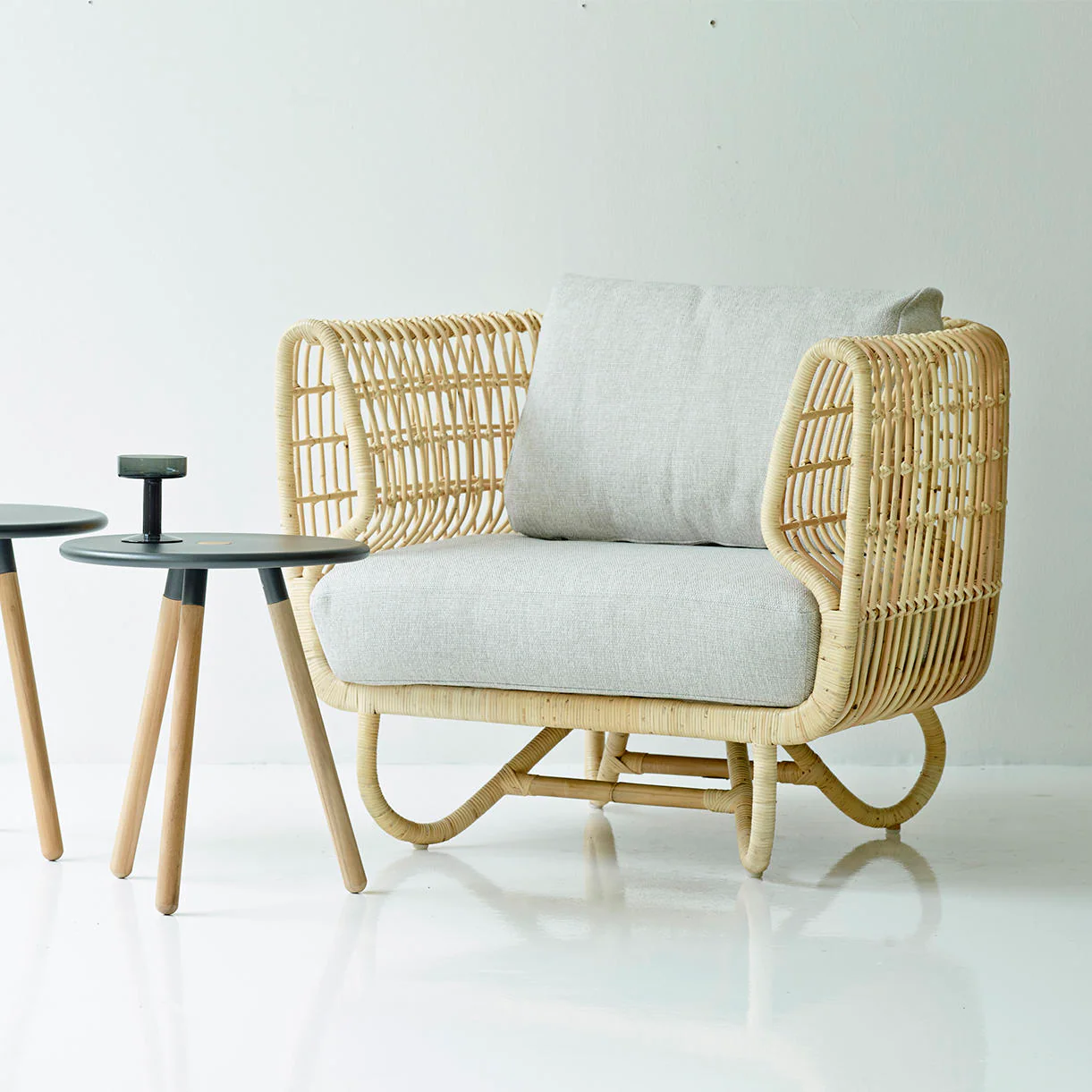 Nest Indoor Club Chair Frame
