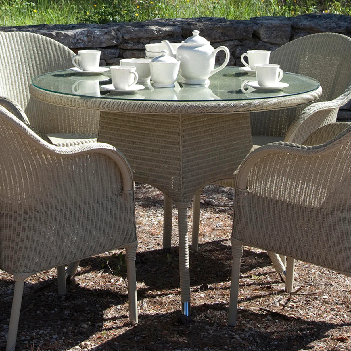 Nimes 110cm Round Dining Table - Image 4