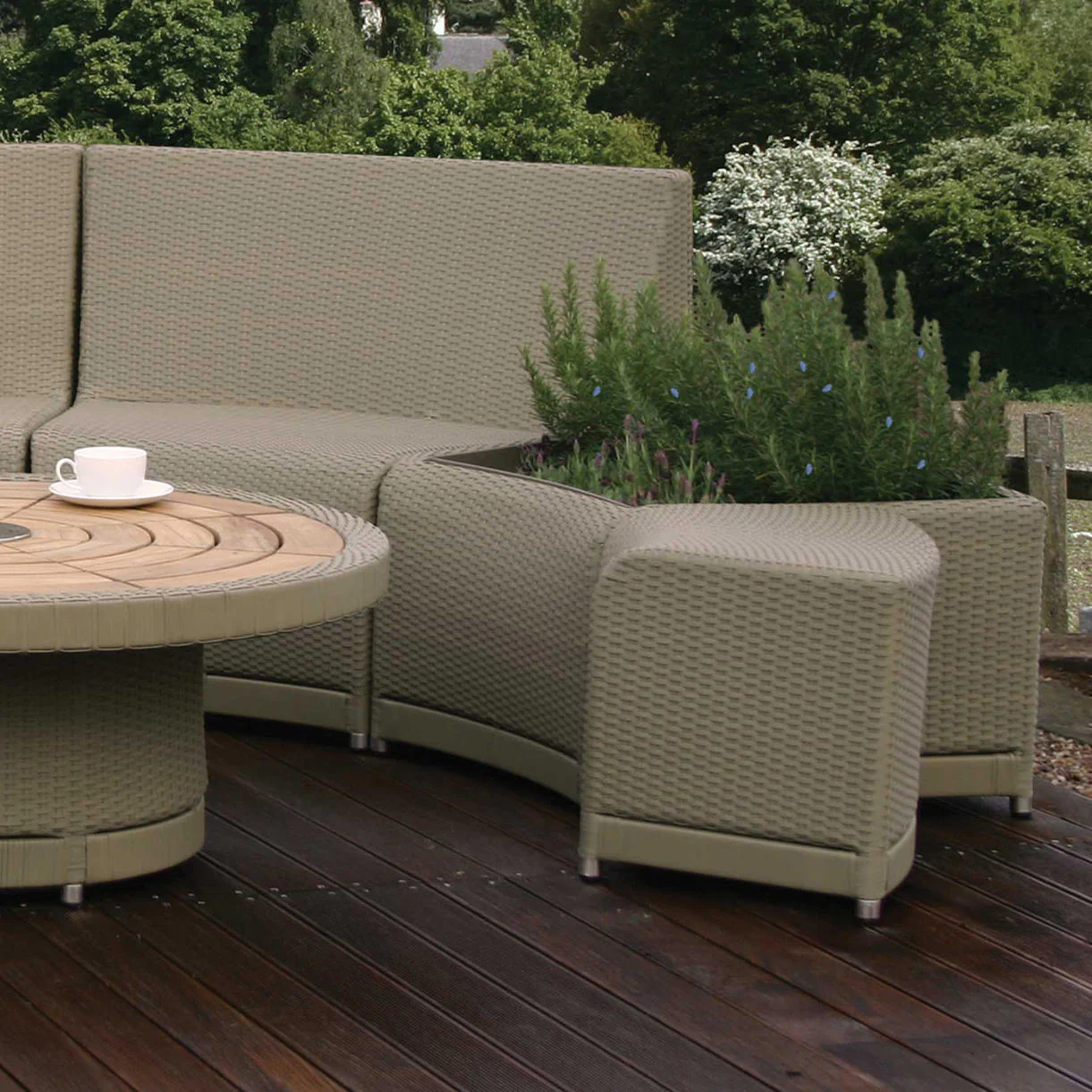 Oasis Outdoor Curved Modular Stool - Image 3