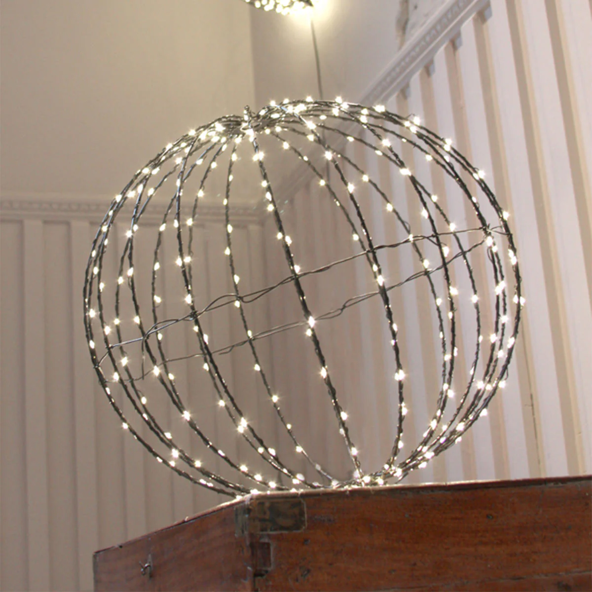 Outdoor 300 LED Illuminated Dual Function Decorative Spheres - Image 8