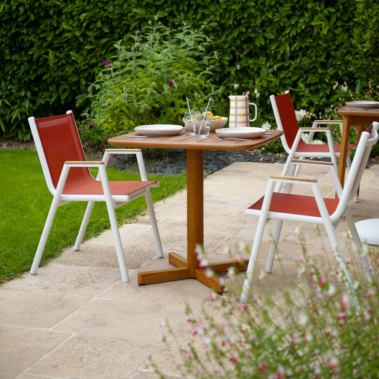 Pilotis Dining Armchair