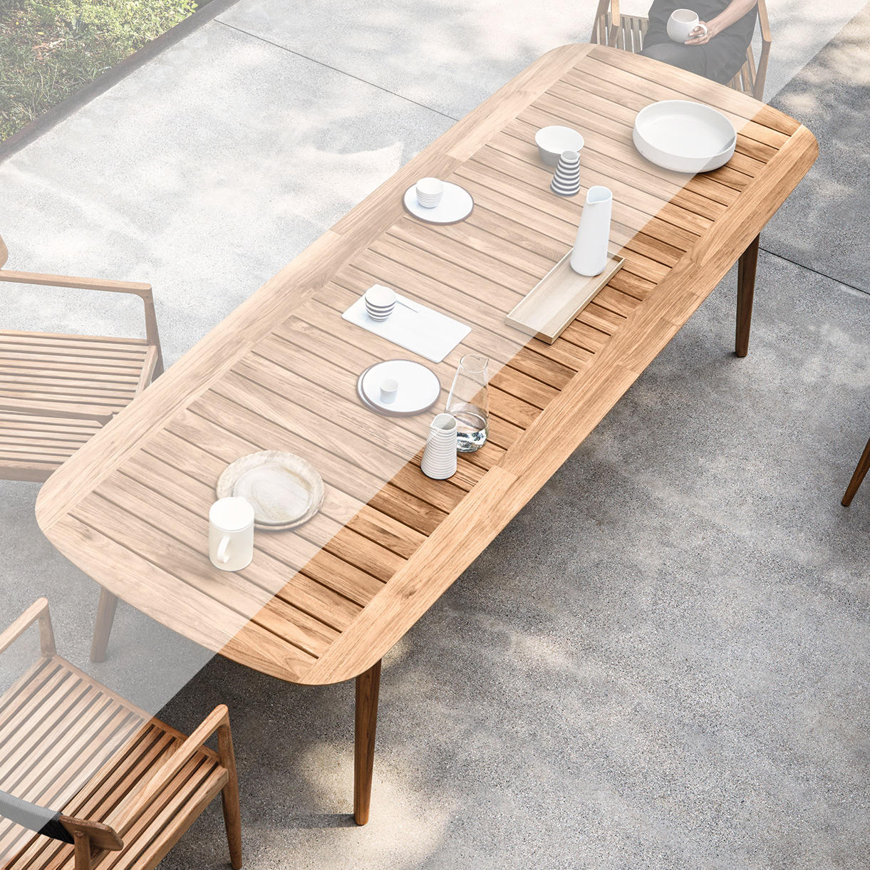 Protective Covers for Clipper Dining Table by Gloster
