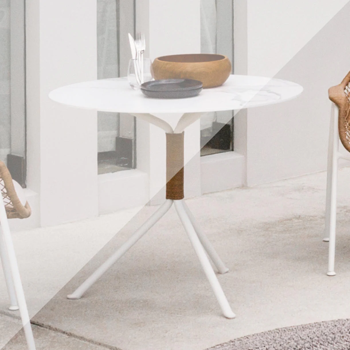 Protective Cover for Fresco 90cm Round Dining Table