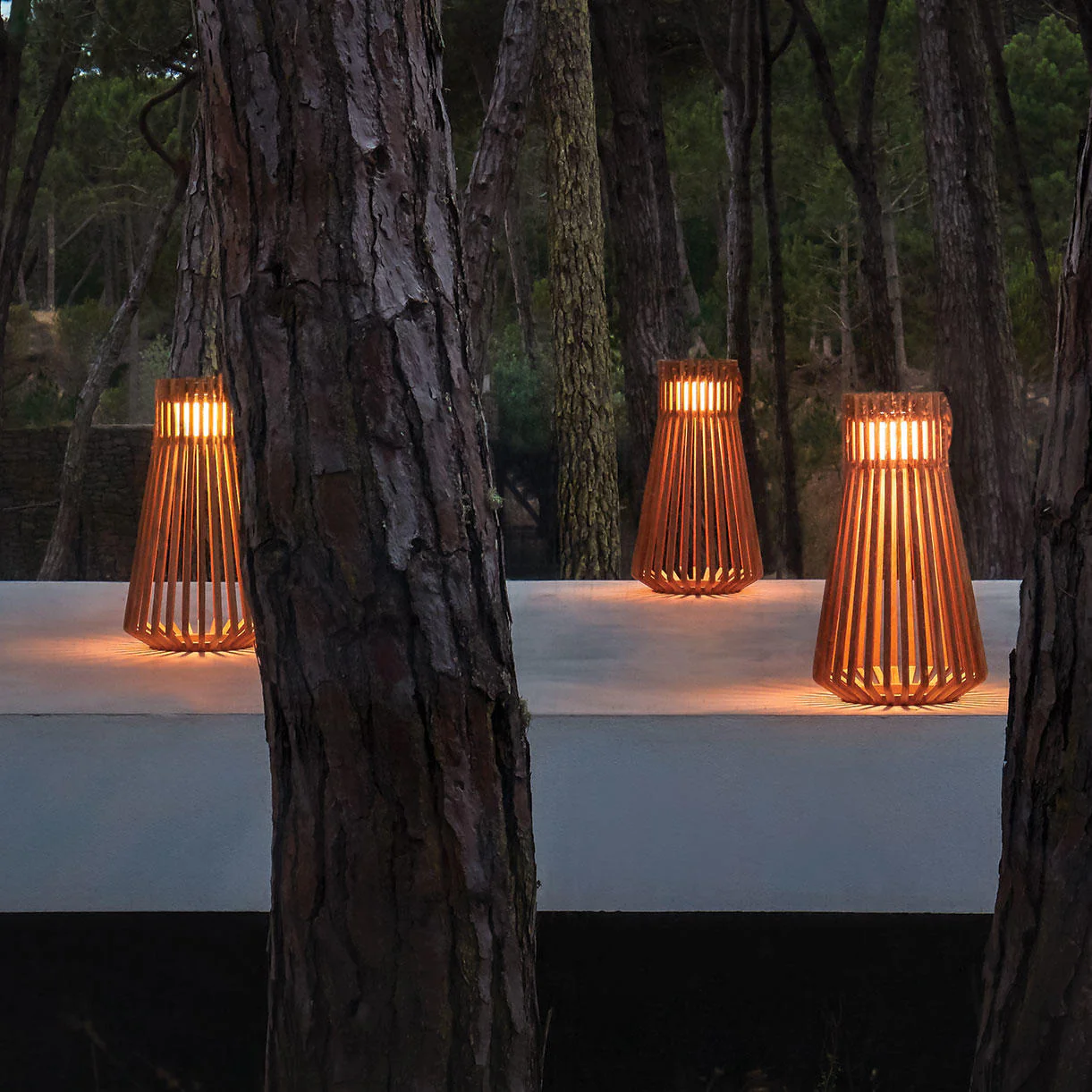 Ray Teak LED Lantern - Image 3